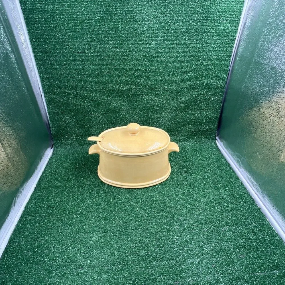 Vintage Hershe Molds 1981 Yellow Soup Serving Dish With Handle Read Descrip Flaw